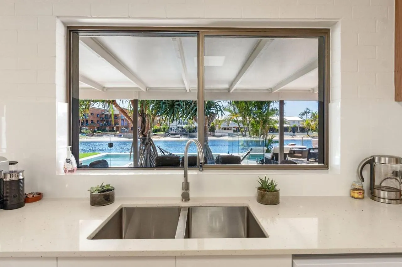 Coorumbong 28 Six Bedroom Beach Home On Mooloolaba Canal With Pool Ac Free Wifi Holiday home